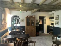 The Top House Inn - parcheggio
