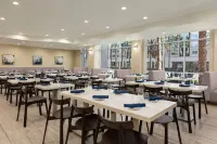 Wyndham Anaheim - breakfast