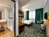 Ibis Styles Aschaffenburg Hôtels à proximité de : Collégiale Saint-Pierre-et-Saint-Alexandre