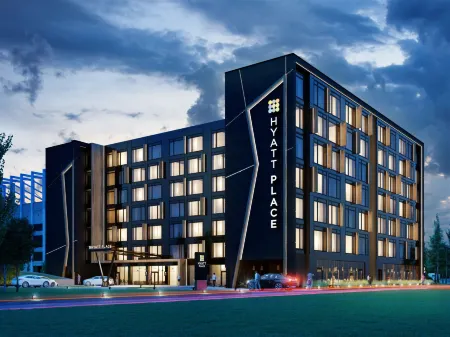 Hyatt Place Krakow Отели рядом с достопримечательностью «Галерея польского искусства XIX века»