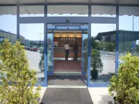 布拉格機場溫德姆華美達飯店 Cicovice住宿飯店