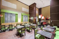 Hampton Inn & Suites Houston/League City Hotels in League City