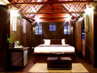 Terrapuri Heritage Village, Penarik Hotel di Caluk