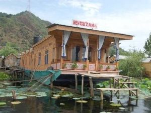 Houseboat Suzan