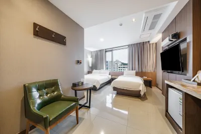Incheon (Wolmido) Hotel Yellow โรงแรมใกล้สวนวอลมี