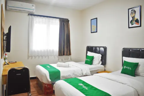 Bima Guest House Hotels in Pakis