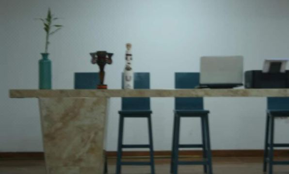 Zoila's Suite Escape