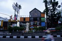 Urban Merdeka Bandung by  Uhm Hotels in Sumurbandung