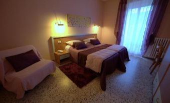 Hotel San Donnino - Housity
