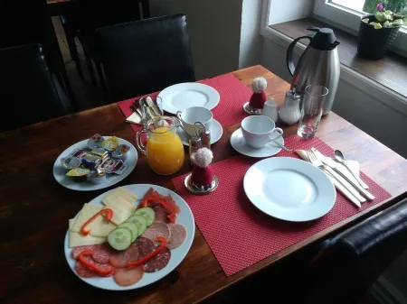 Greizer Kammhütte Gaststätte & Pension Отели в г. Клингенталь