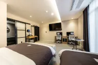 Suwon Brown Dot Suwon Ingyegyo