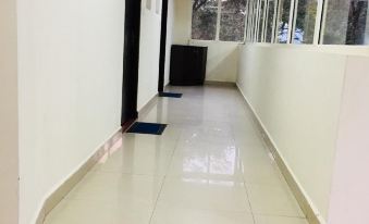 The Cliff Resort, Munnar