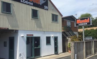 Microtel Lodge Hamilton - Hostel