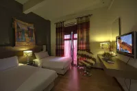 Arenaa Deluxe Hotel