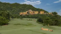 El Corazon Resort