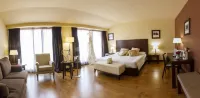 Gran Hotel Ciudad de Barbastro Các khách sạn ở Azanuy