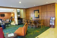 Fairfield Inn & Suites Beloit - breakfast
