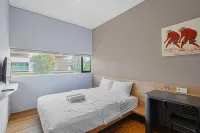 M 스튜디오 카라와치 Kenari jaya almunium palfon pvc 주변 호텔