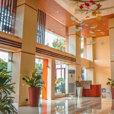 Aya Hotel & Residences