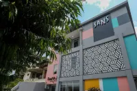 Sans Hotel Fourth Loft Solo Hotels in Banjarsari