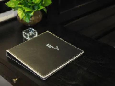 Guiyang Seven Garden - Spring Hotel (Fountain Metro Station Taiping Road Netflix Street Shop)