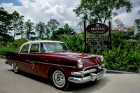 Mayfair Tea Resort - parking