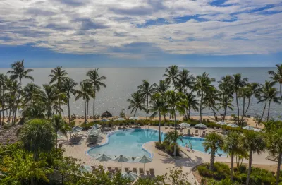 Amara Cay Resort Hotel di Layton