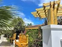 Colony Club Inn & Suites - 2 étoiles