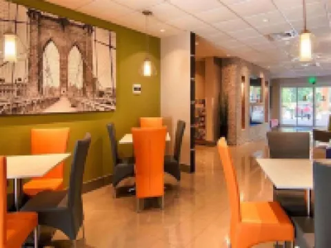 Days Inn & Suites by Wyndham Bonita Springs North Naples Hotels in Bonita Springs