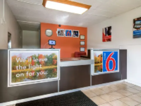 Motel 6 New Stanton, PA Hotels in New Stanton