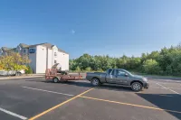 Microtel Inn & Suites by Wyndham Rice Lake - parking