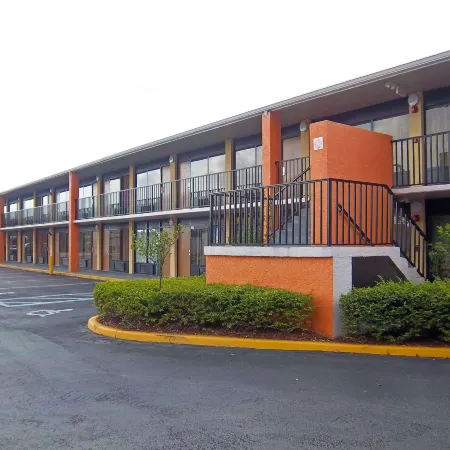 Americas Best Value Inn-FL Turnpike & I-95 Junction