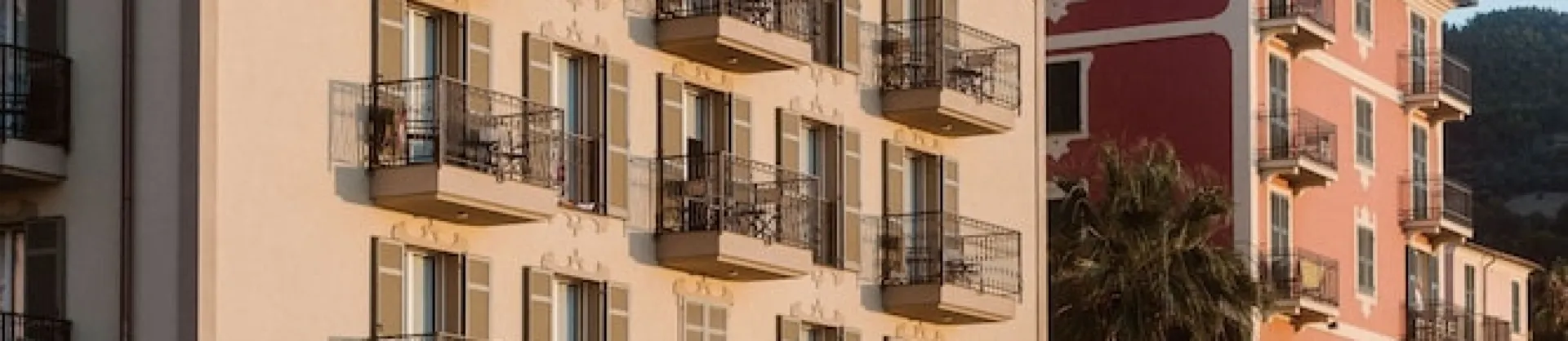 Four-Star Hotels