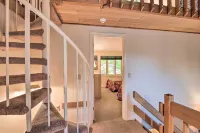 Charming Jackson Mountain Retreat on Golf Course! - Hot Tub