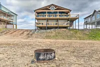 Upscale Riverfront Home w/ Beach & Fire Pit! - parking