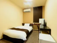 Business Hotel Sun Pearl 德島大學附近的飯店