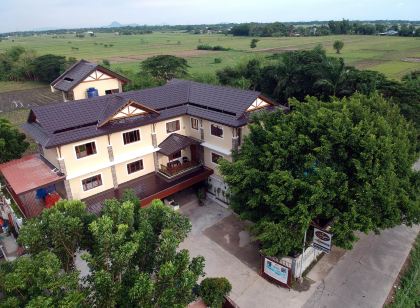 Sarojus Farmview Hotel