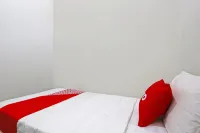 IB Homestay syariah by Ecommerceloka Hotels in West Tegal