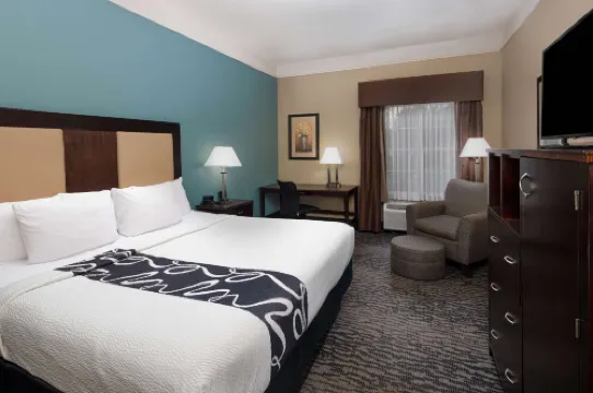 La Quinta Inn & Suites by Wyndham Savannah Airport - Pooler