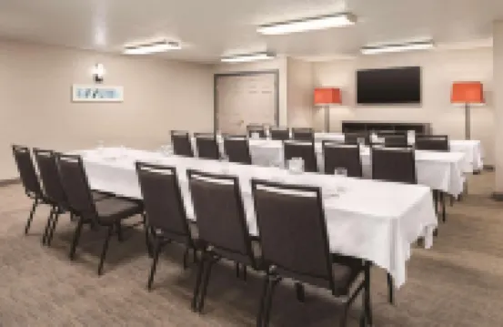 Country Inn & Suites by Radisson, Cottage Grove, MN
