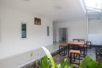 RedDoorz Syariah @ Griya Merbotan Demak Hotel a Demak Sub-District