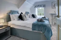 The Stables - 2 Bedroom Cottage - Princes Gate