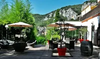 Hotel Restaurant le Belvedere Hotels in Vagnas