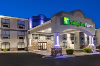 Holiday Inn Express & Suites MOAB by IHG - غرفة مطلة على الجبل