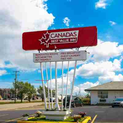 Canadas Best Value Inn Fort St John Hotel Exterior