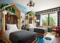 Graduate by Hilton East Lansing Hotels near MSU College of Natural Science