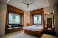 The Ekling Garh Hotel & Resort Hotel dekat Veer Shiromani Jhala Deda ji Ki Chatri