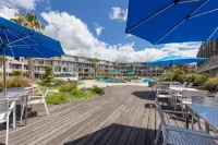 Wyndham Resort Torquay - Beach