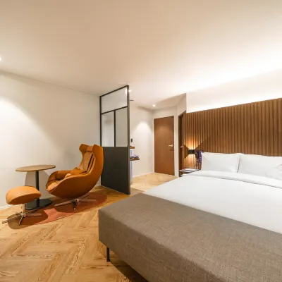 Suwon Just Stay Hotel Seosuwon Отели рядом с достопримечательностью «Парк Сохо»