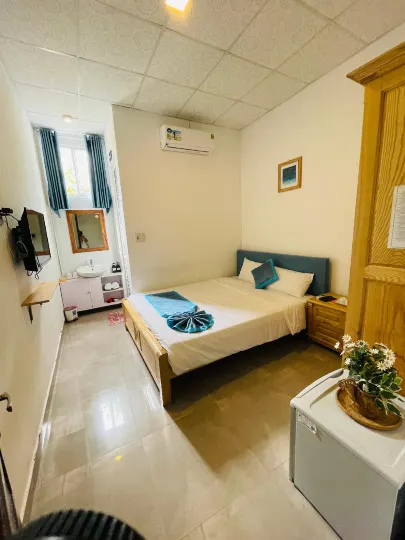Shark Homestay
